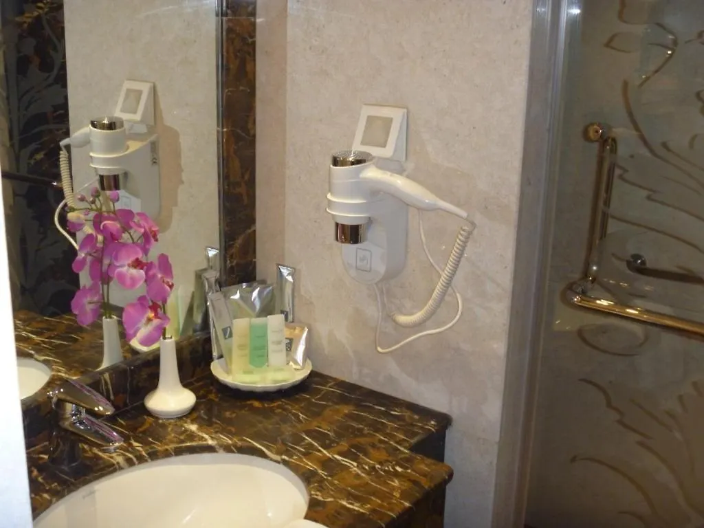Madinah Charm Hotel